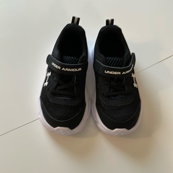 Under Armour Other - Under Armour Sneakers 8
